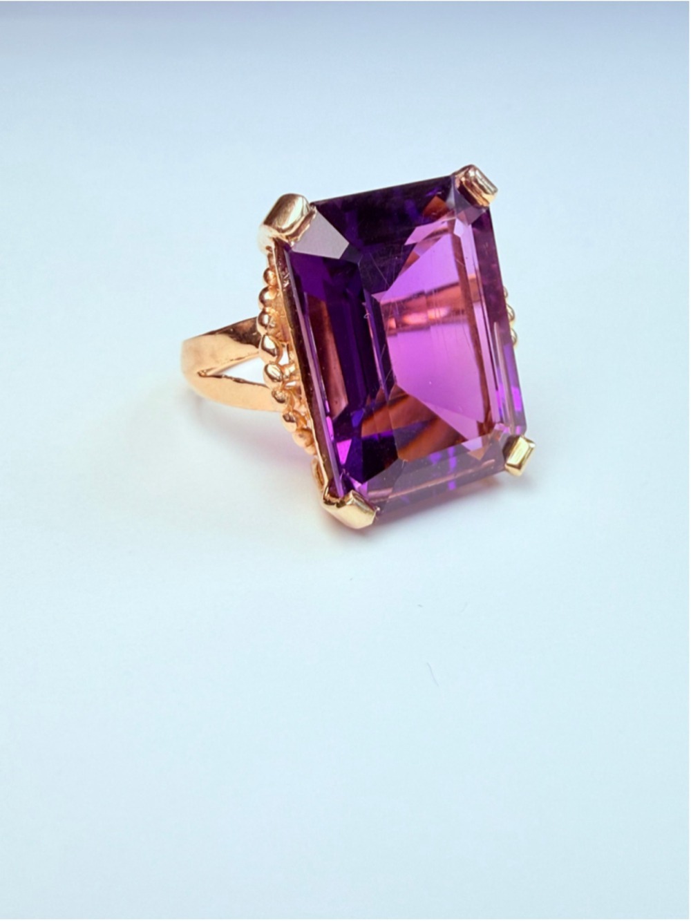 Estate 14K Solid Yellow Gold 14 CT Madagascar Amethyst Solitaire Ring C. 1940's
